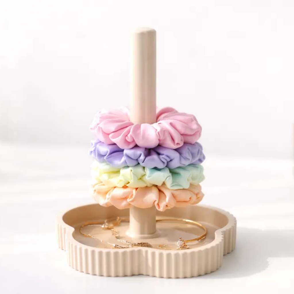 Scrunchie Holder & Jewellery Tray – Ribbed Flower Base